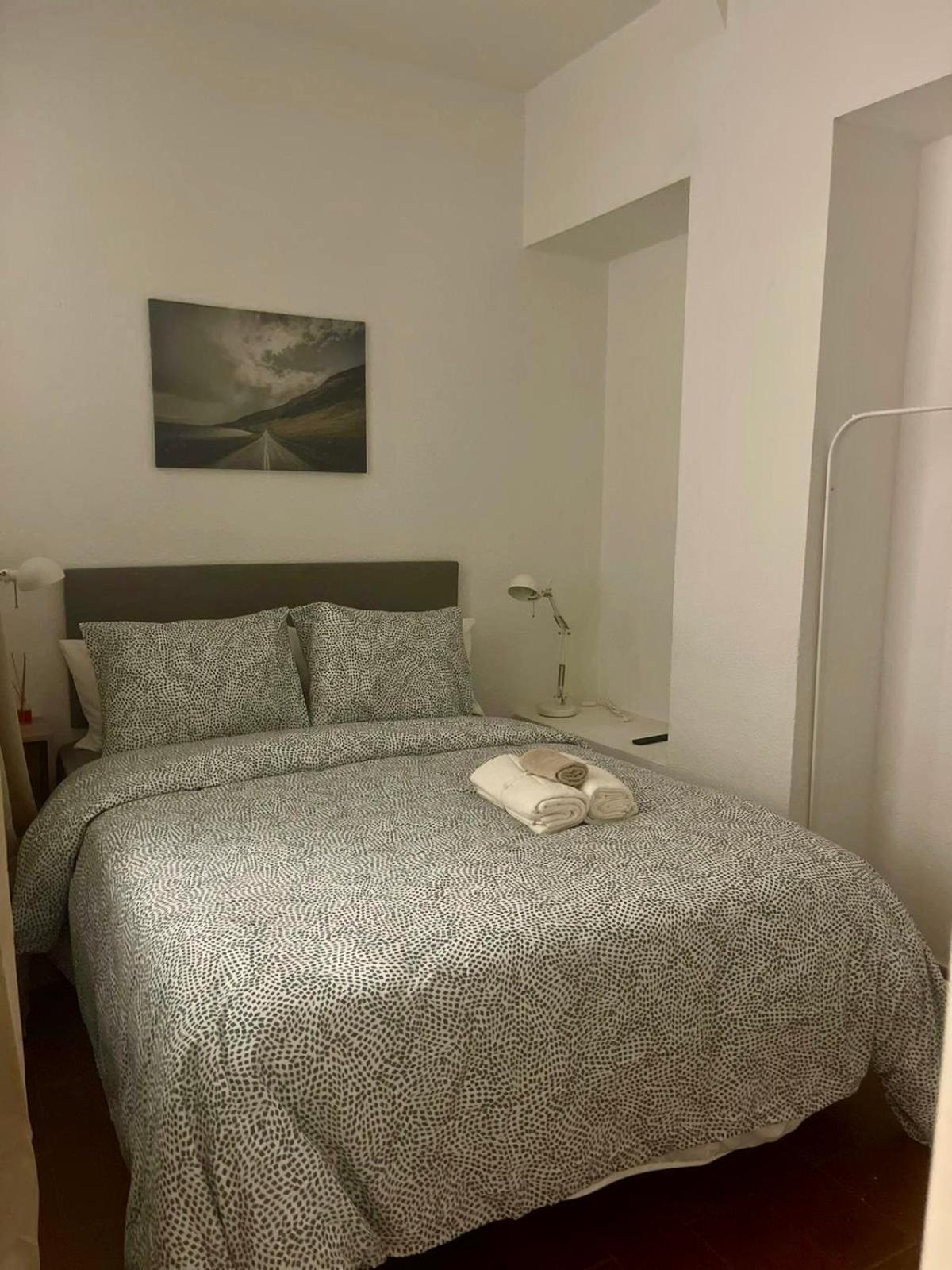 Rooms Caceres Madrid Bagian luar foto