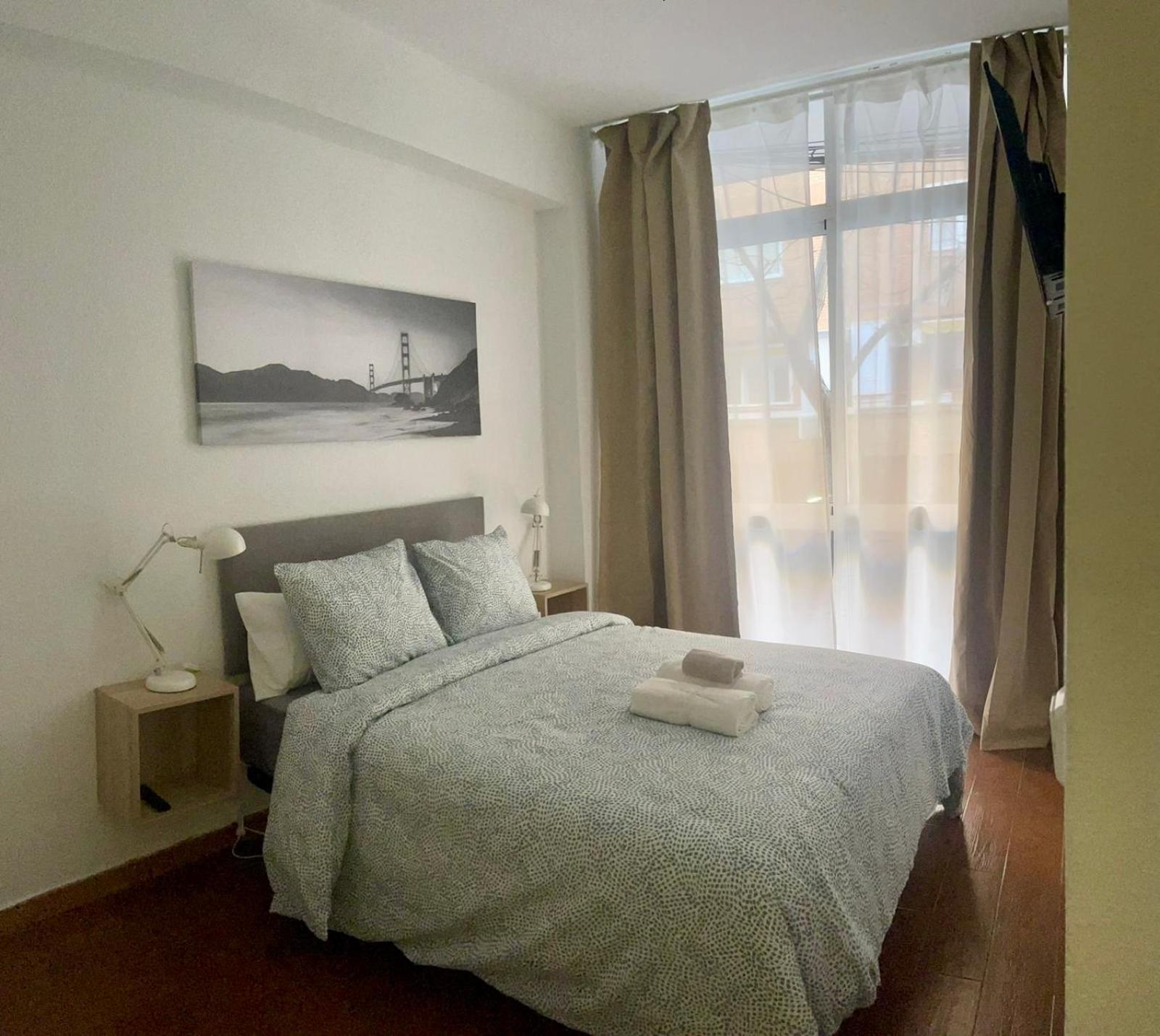 Rooms Caceres Madrid Bagian luar foto